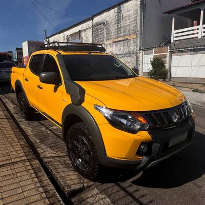 MITSUBISHI L200 TRITON 2.4 16V TURBO DIESEL SAVANA GLS CD 4X4 AUTOMÁTICO MITSUBISHI L200 TRITON 2.4 16V TURBO DIESEL SAVANA GLS CD 4X4 AUTOMÁTICO